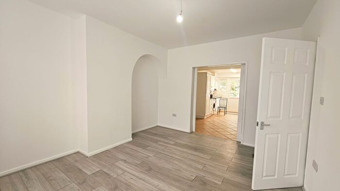 3 Bedroom Terraced House To Rent In Comyns Road, Dagenham, RM9