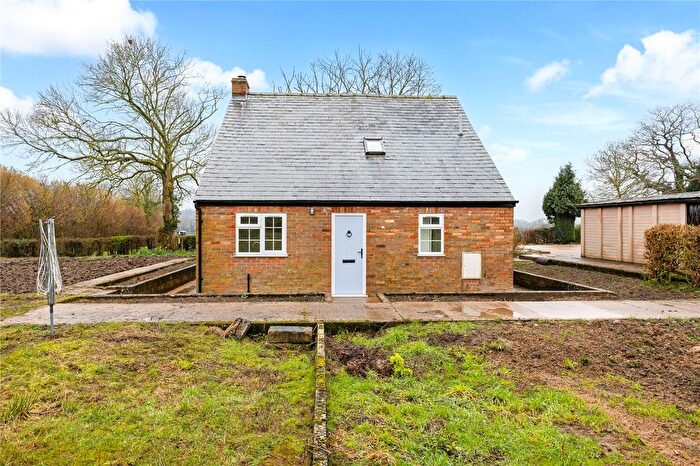 2 Bedroom Detached House To Rent In Elsfield, Oxford, Oxfordshire, OX3