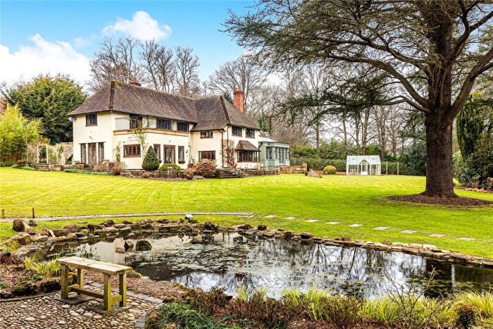 4 Bedroom Detached House For Sale In Fleet Hill, Finchampstead, Wokingham, Berkshire, RG40