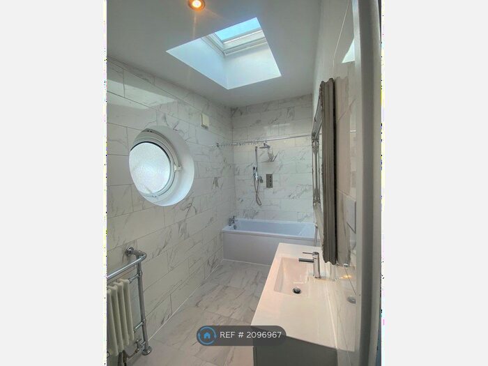 1 Bedroom Detached House To Rent In Mount Road, Mitcham, CR4