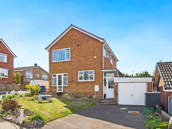 3 Bedroom Detached House For Sale In Springwood View Close, Sutton-In-Ashfield, Nottingham, NG17