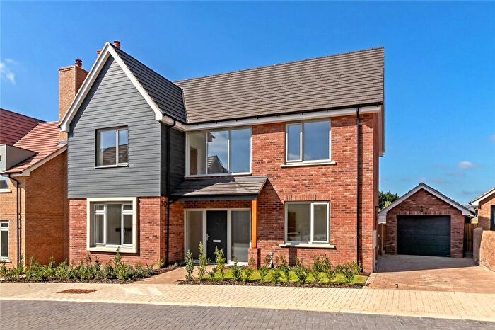 4 Bedroom Detached House For Sale In Chequer Tree Way, Clophill Road, Maulden, Bedfordshire, MK45
