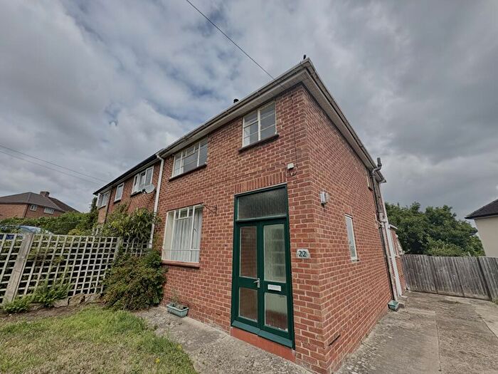 3 Bedroom End Of Terrace House To Rent In Raleigh Park Road, Botley, Oxford, OX2