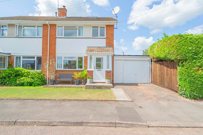 4 Bedroom Semi-Detached House For Sale In St. Marys Way, Usk, NP15