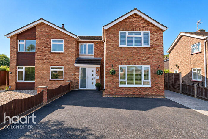 4 Bedroom Semi-Detached House For Sale In St Monance Way, Colchester, CO4