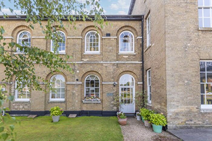 2 Bedroom Town House For Sale In St. Andrews Park, Norwich, NR7