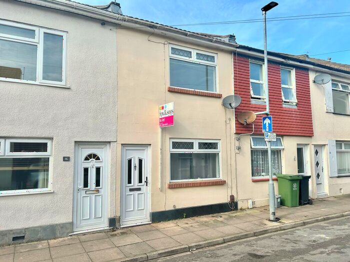 3 Bedroom House To Rent In Cuthbert Road, Portsmouth, PO1