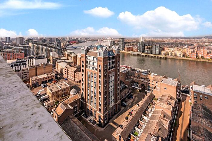 2 Bedroom Flat To Rent In York Place, Battersea, SW11