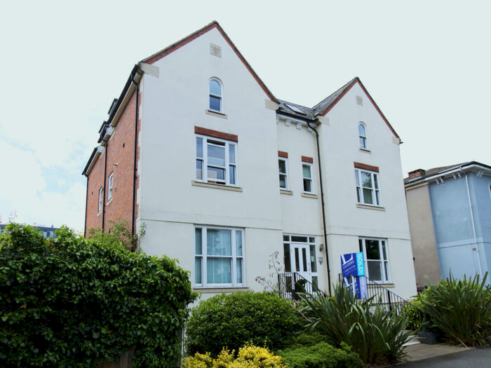 1 Bedroom Flat To Rent In Avoncroft Court, Leamington Spa, CV31