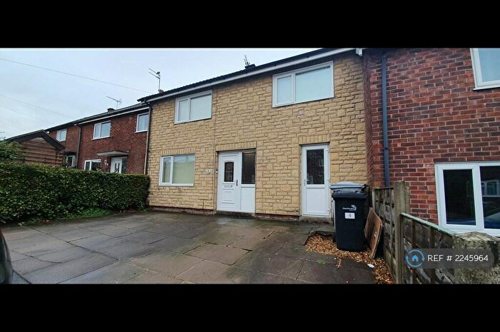 3 Bedroom Terraced House To Rent In Arundel Close, Macclesfield, SK10
