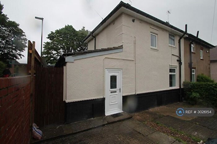 3 Bedroom Semi-Detached House To Rent In Barrie Crescent, Sheffield, S5