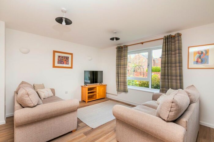 2 Bedroom Flat To Rent In Monkgate Cloisters, York, YO31