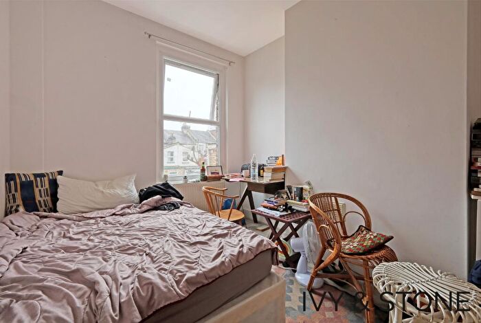 3 Bedroom Terraced House For Sale In Sperling Road, London, Greater London, N17