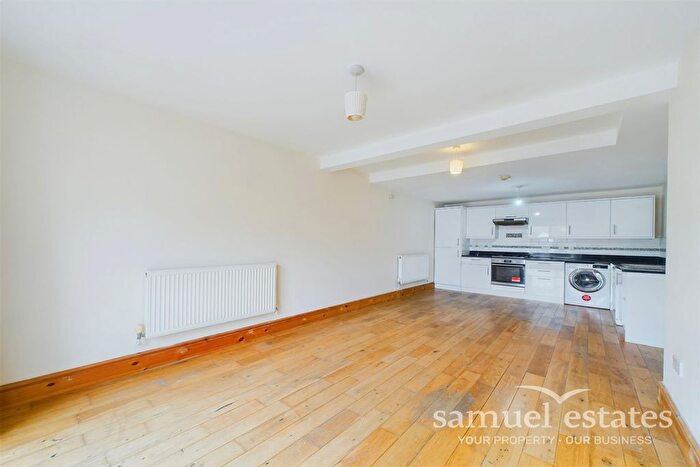 1 Bedroom Flat To Rent In Portland Road, South Norwood, SE25