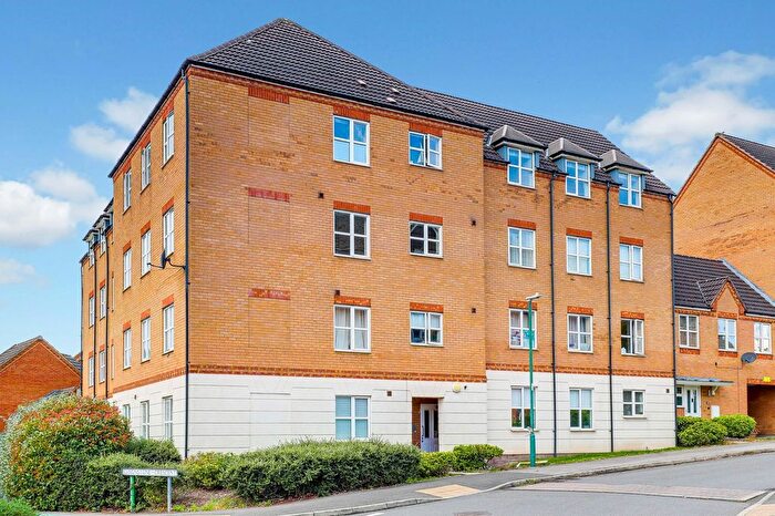 2 Bedroom Flat For Sale In Pavior Road, Nottingham, NG5