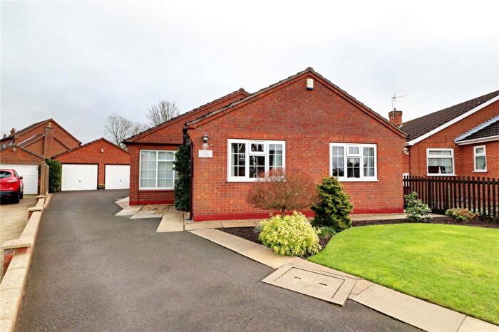 3 Bedroom Bungalow For Sale In Isle Close, Crowle, Lincolnshire, DN17