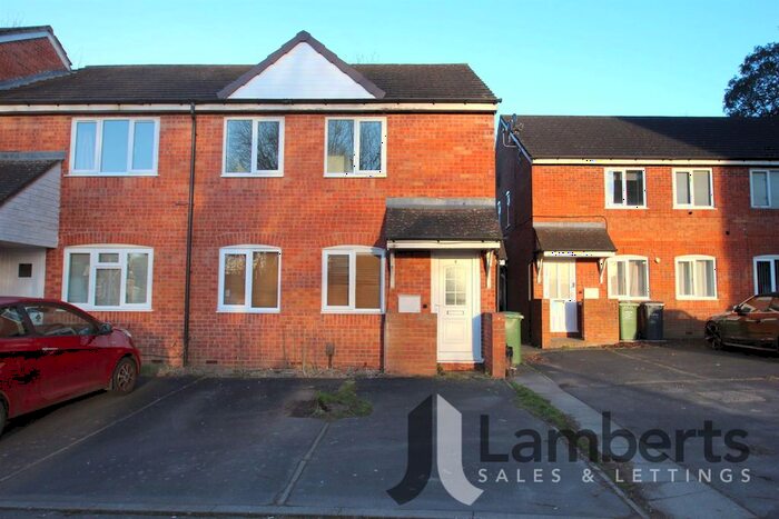 2 Bedroom Property To Rent In Rectory Road, Headless Cross, Redditch, B97