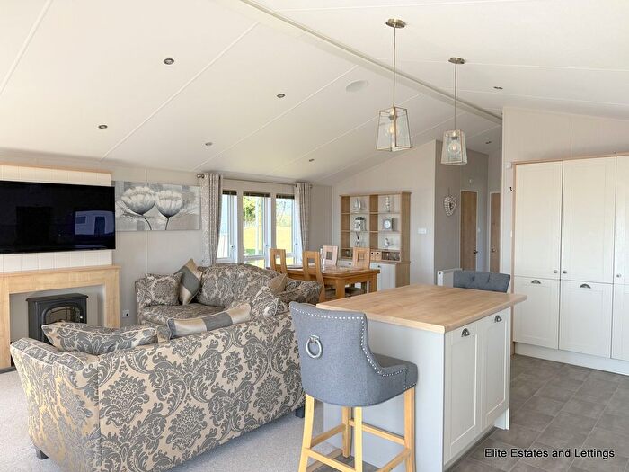 2 Bedroom Detached Bungalow For Sale In Mariners Rise, Sandy Bay Holiday Park, NE63