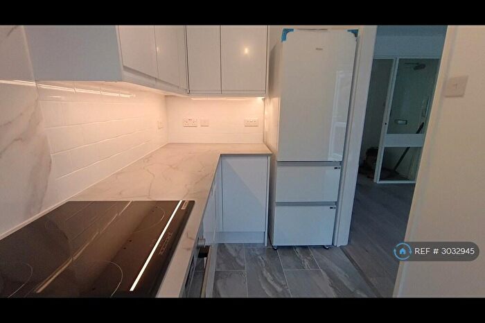 1 Bedroom Flat To Rent In Green Acres, Croydon, CR0