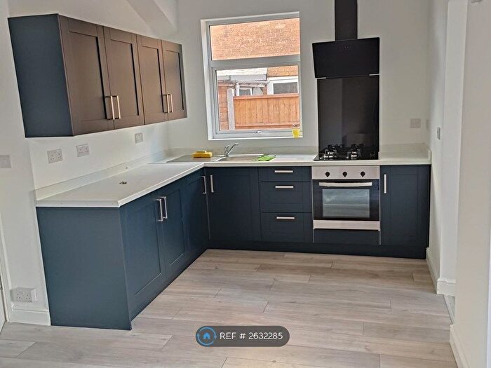 3 Bedroom Semi-Detached House To Rent In Mandale Road, Wolverhampton, WV10