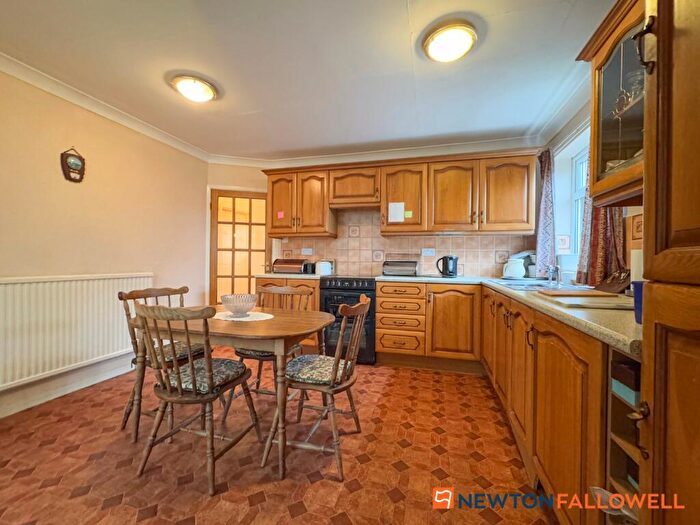 2 Bedroom Detached Bungalow For Sale In Chaucer Road, Balderton, NG24