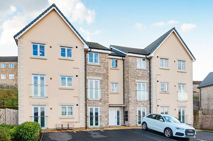 2 Bedroom Flat For Sale In Oxleaze Way, Paulton, Bristol, BS39