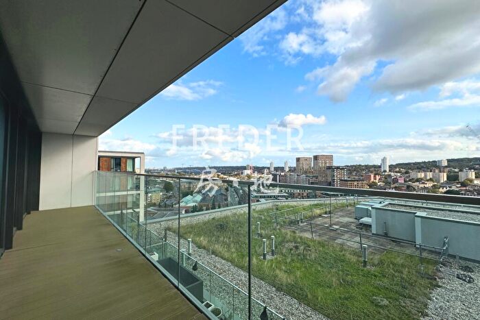 2 Bedroom Apartment To Rent In Deveraux House, Duke Of Wellington Avenue, Woolwich, SE18