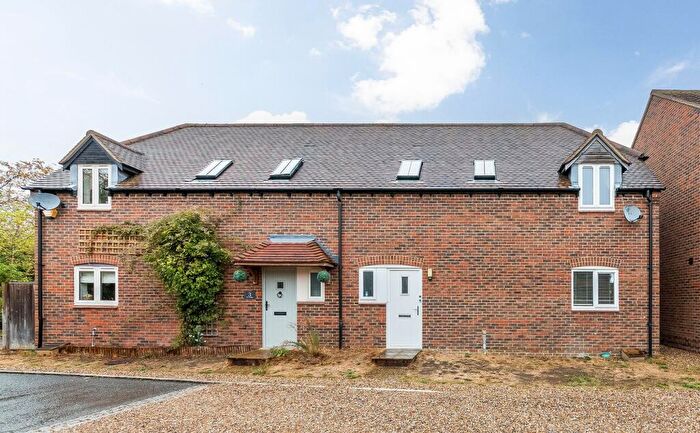 3 Bedroom Semi-Detached House To Rent In Newbury Road, Chilton, OX11