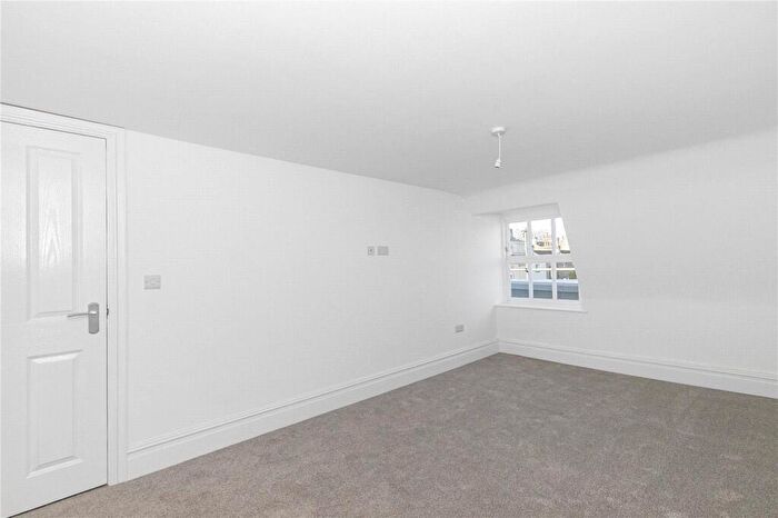 2 Bedroom Flat To Rent In Richmond Terrace, Bristol, BS8