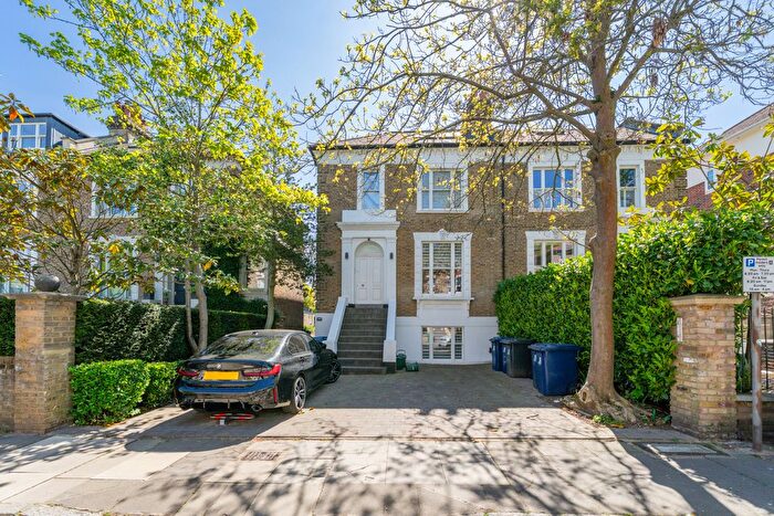 2 Bedroom Flat For Sale In The Grove, Ealing, W5