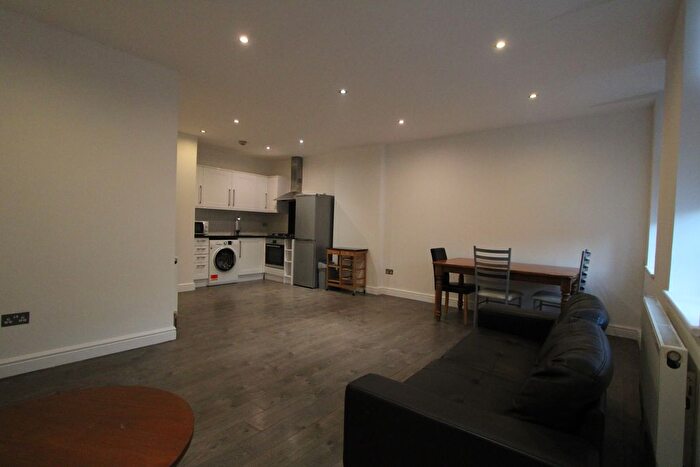 1 Bedroom Flat To Rent In Astoria Walk, Brixton, SW9