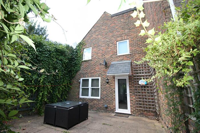 2 Bedroom End Of Terrace House To Rent In Avon View, Salisbury, SP1