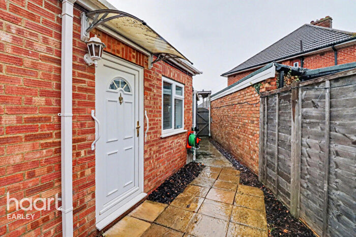 1 Bedroom Semi Detached House To Rent In Lyme Grove, Reading, RG31