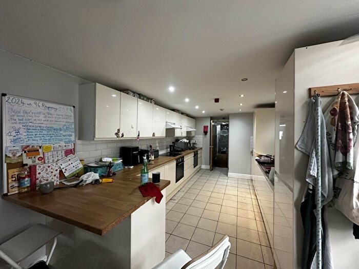 6 Bedroom House To Rent In Rhymney Street, Cardiff, CF24