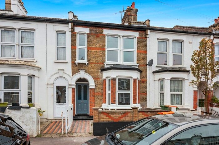 4 Bedroom Terraced House To Rent In Hilda Road, London E6