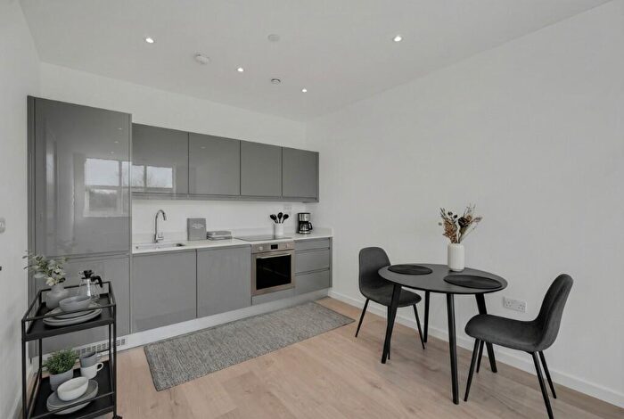 1 Bedroom Flat To Rent In **Limited Offer: Weeks Rent Free - Sunrise Parkway, Milton Keynes, MK14