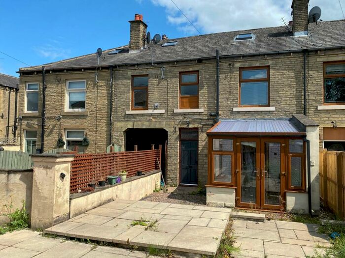 3 Bedroom Terraced House For Sale In Providence Street, Scholes, Cleckheaton, BD19