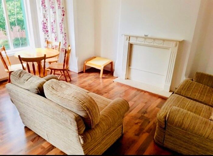 3 Bedroom Flat To Rent In Noel Street, Nottingham, NG7
