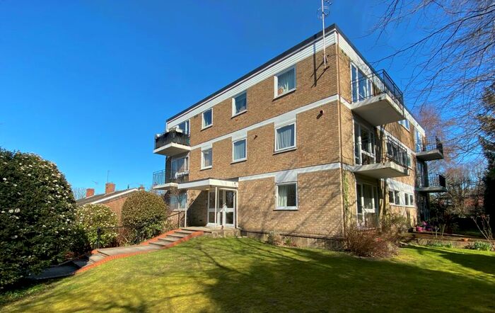 1 Bedroom Apartment To Rent In Compton Court, Upper Edgeborough Road, Guildford, Surrey, GU1