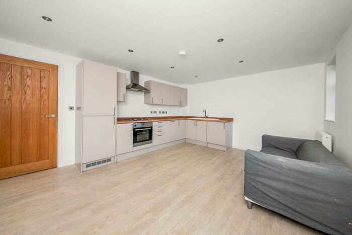 2 Bedroom Apartment To Rent In Braxfield Road, Brockley, London, SE4