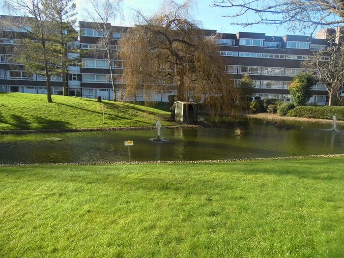 1 Bedroom Flat To Rent In Fair Acres, Hayes, Bromley, BR2