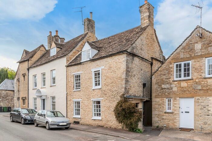 3 Bedroom End Of Terrace House To Rent In The Green, Tetbury, GL8