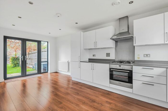 3 Bedroom Terraced House To Rent In Birch Row, Bromley, BR2