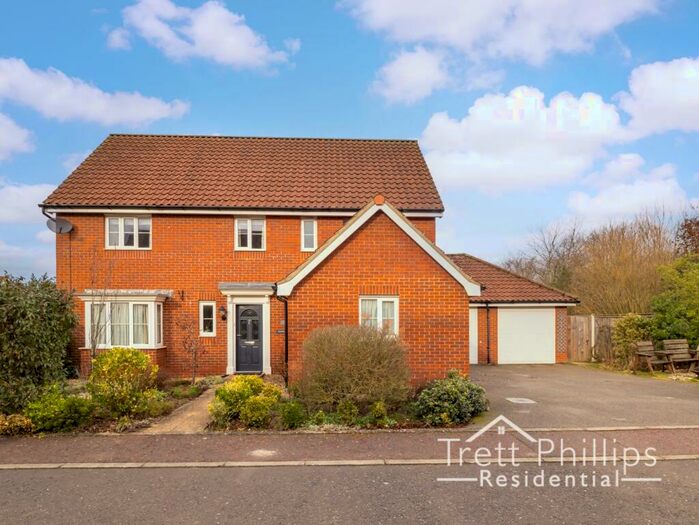 4 Bedroom Detached House For Sale In Fred Tuddenham Drive, Cawston, Norwich, Norfolk, NR10