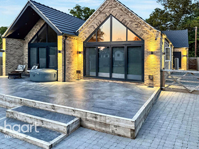 4 Bedroom Detached Bungalow For Sale In Outwell Road, Elm, PE14