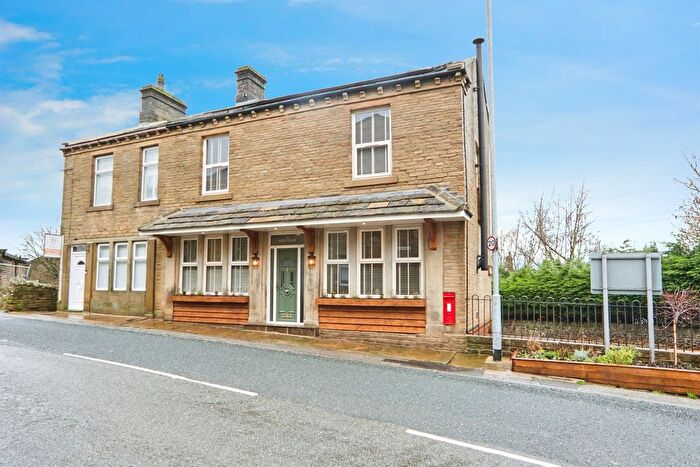 4 Bedroom Semi Detached House For Sale In Hebden Bridge Road, Oxenhope, Keighley, BD22