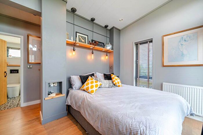 2 Bedroom Detached House For Sale In Pensilva, Liskeard, PL14
