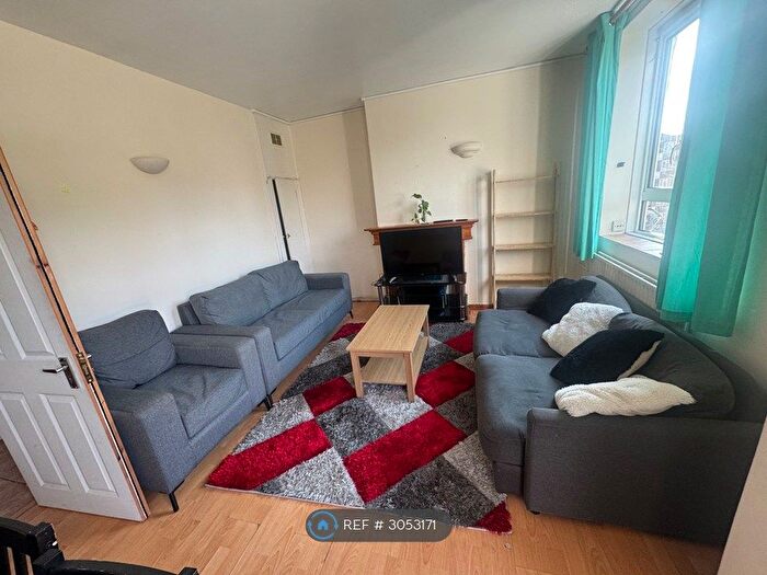 4 Bedroom Flat To Rent In Vauxhall Street, London, SE11
