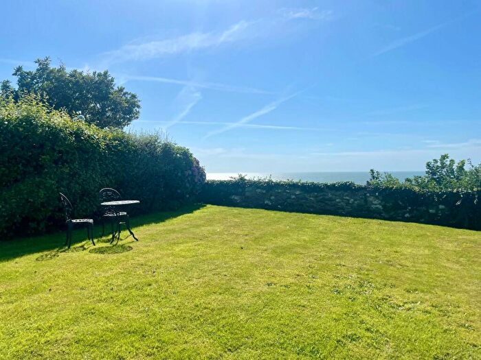 2 Bedroom Bungalow For Sale In Ffordd Pentre Mynach, Barmouth, LL42