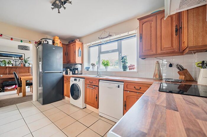 3 Bedroom Detached House For Sale In Manor View, Brimpton, RG7